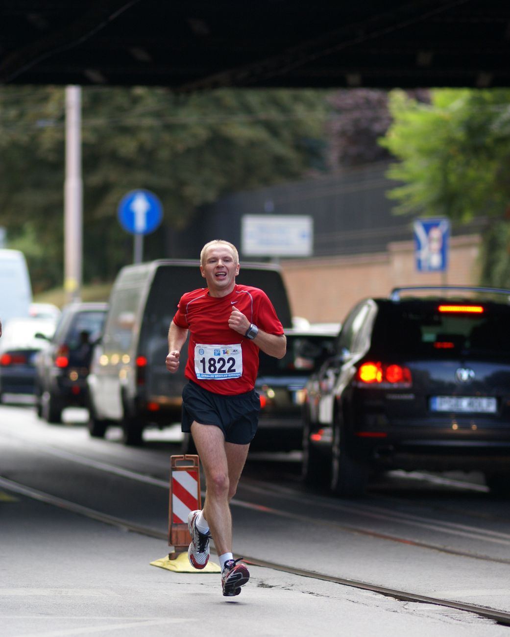 road running marathon