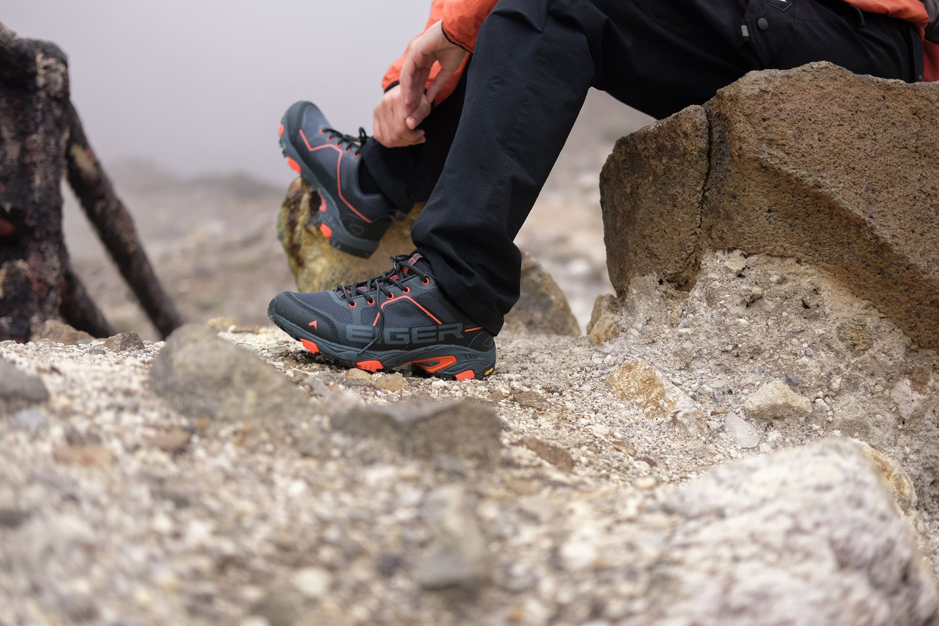 Tests matériel randonnée : chaussures et équipement testés sur le terrain