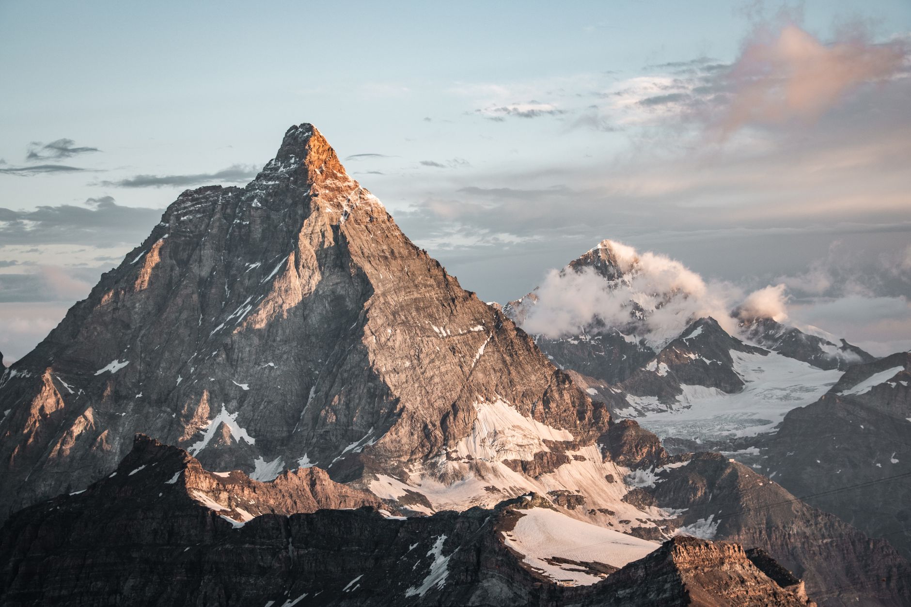 Itinéraires randonnée : GR20, Tour du Mont-Blanc, Queyras, GR34, Cathare, Cervin