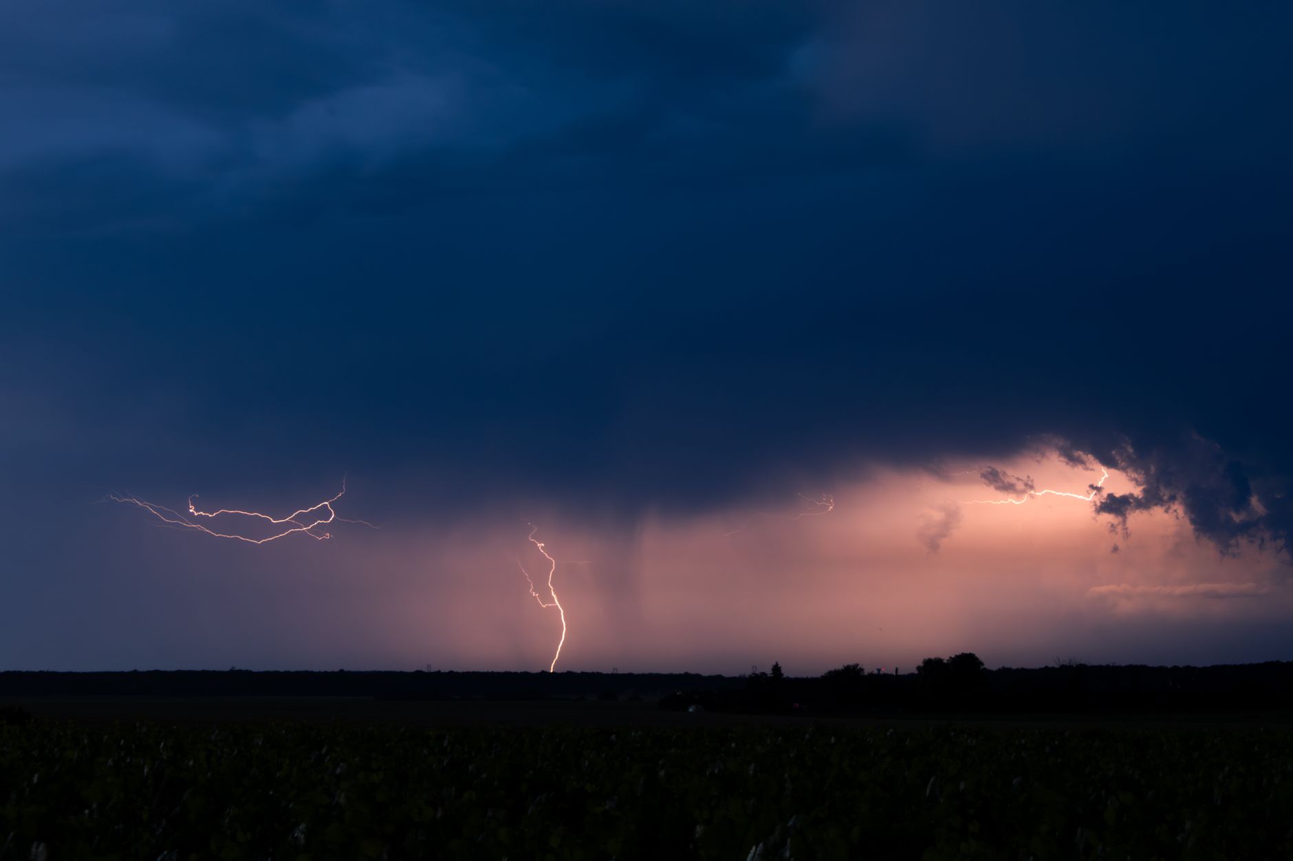 Sécurité randonnée : météo, orage, glissade et gestion des urgences